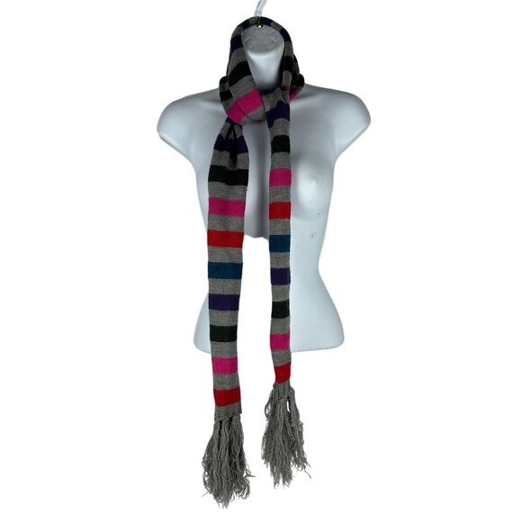 Striped Knit Scarf With Fringes & Multicolor Design - Picture 3 of 5